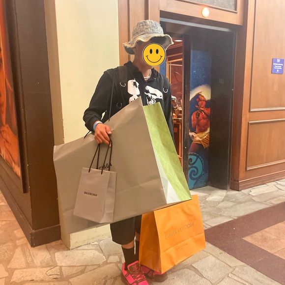 Louis Vuitton Pink and Brown Trainers - Picture 7 of 8